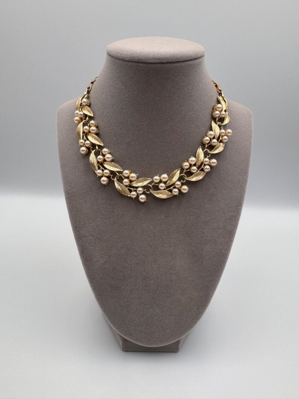 Vintage Lisner Faux Pearl Berry Leaf Necklace Gold Tone Statement Jewelry